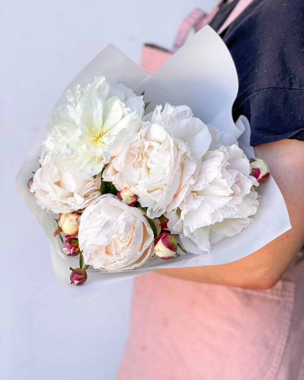 White Peonies | Featured Image for the West End Landing Page For Poco Posy