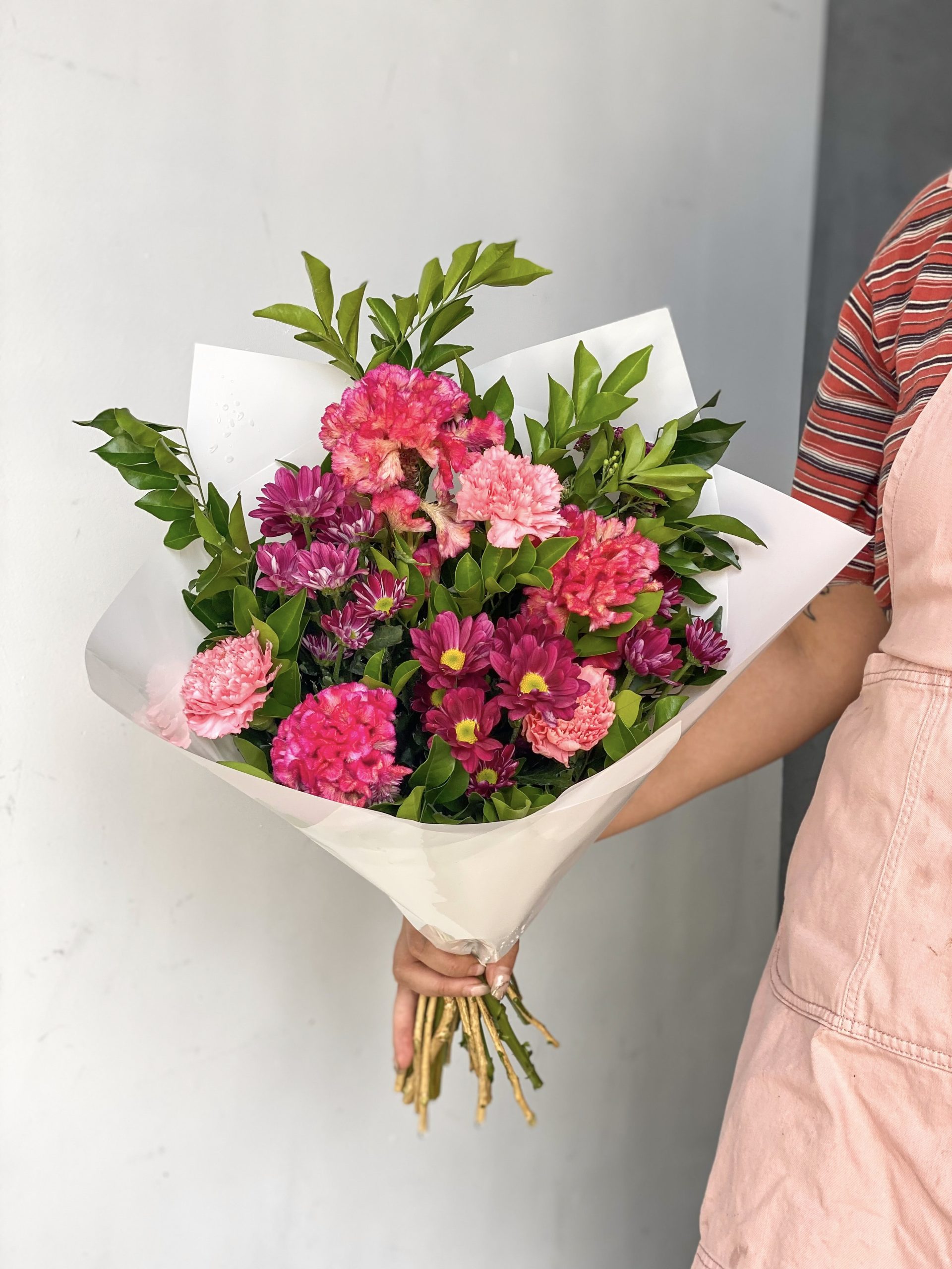 Bouquet of beatiful red and pink flowers | Featured Image for The Most Popular Annual Flowers 2022 blog on Poco Posy.