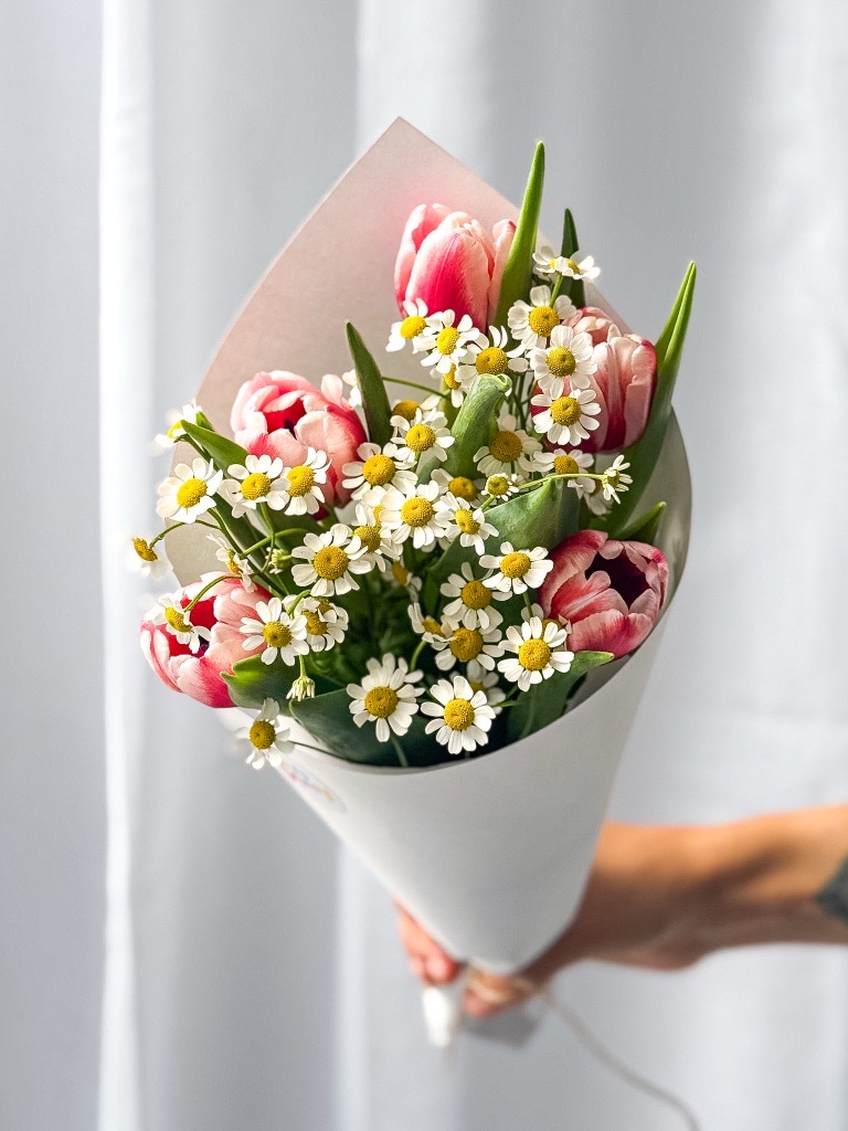 Tulip Posy - Image 2