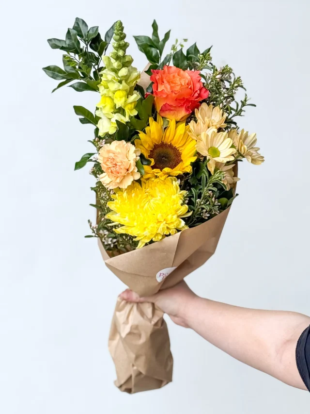 hey there buttery blooms 💛🌻🌝🌼🐝 We’ve just added this lil’ cutie to our site, you can go order her right nowwwww xxx Only $69! and $5 delivery during school holiday. SWEET! Send across Brisbane today and Saturday 💛💛